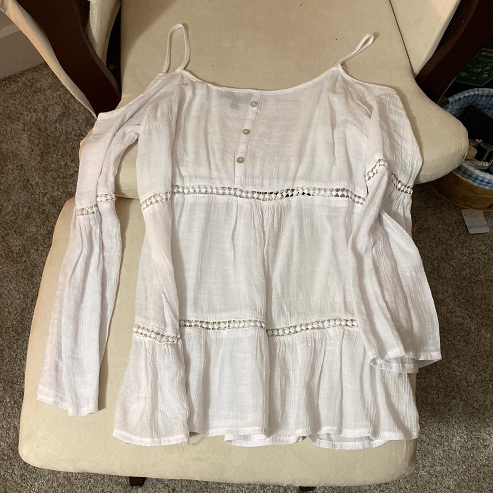 Off shoulder long sleeve blouse